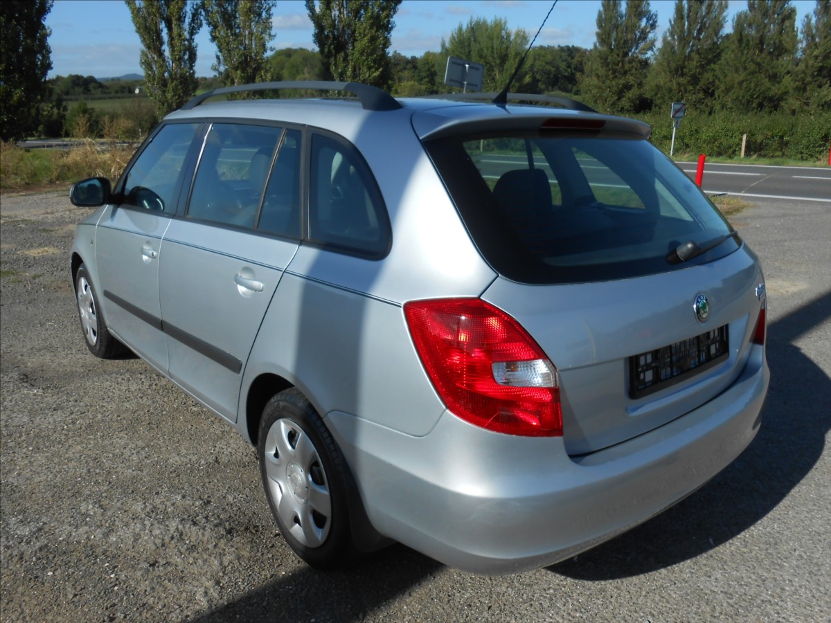skoda-fabia-1-4-i-16v-kombi-klima - 4