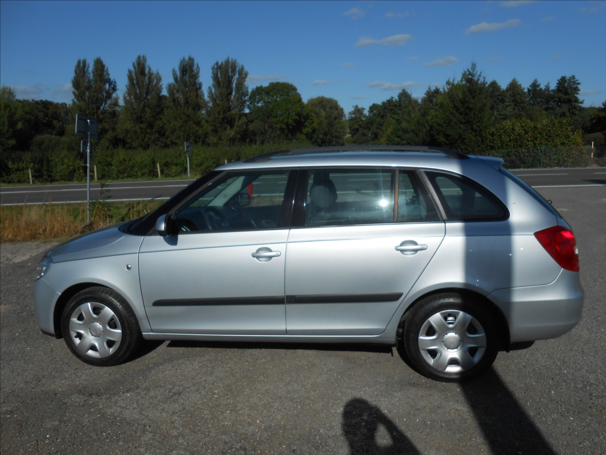 skoda-fabia-1-4-i-16v-kombi-klima - 5