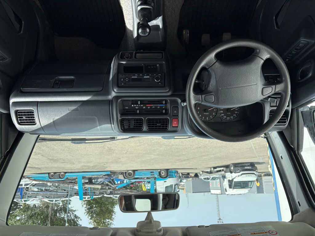suzuki-jimny-1-3 - 7