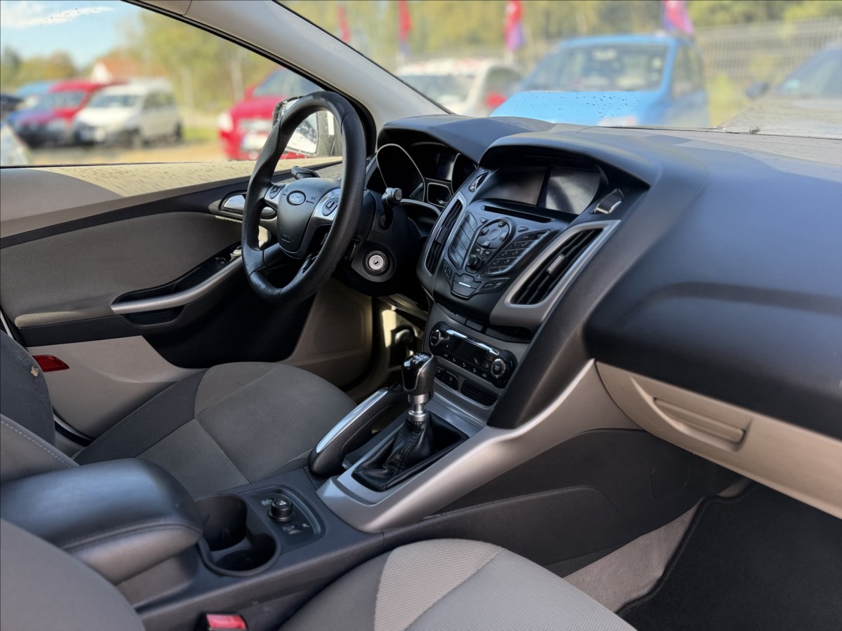 ford-focus-1-6-tdci-duratorg-combi - 8