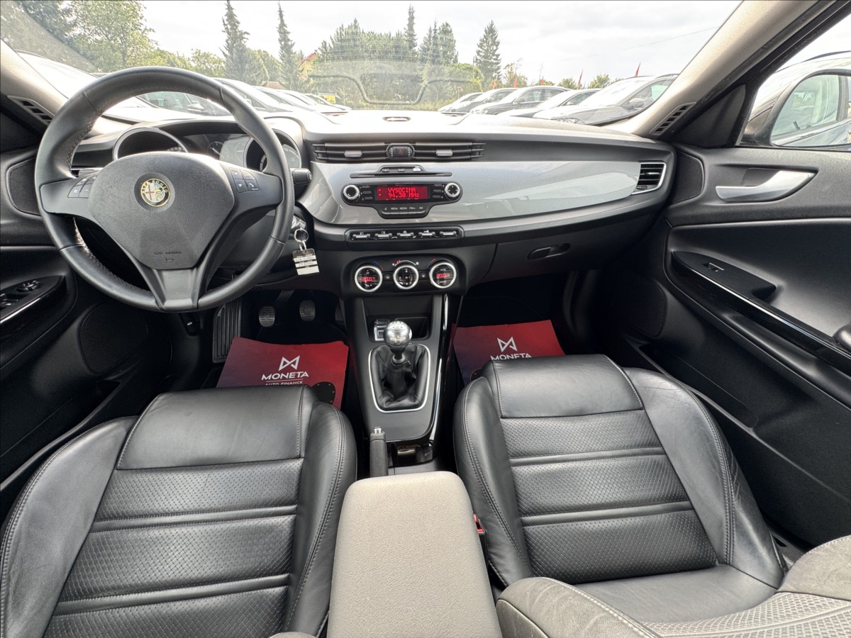 alfa-romeo-giulietta-1-6-jtdm2-77-kw-distinctive - 9