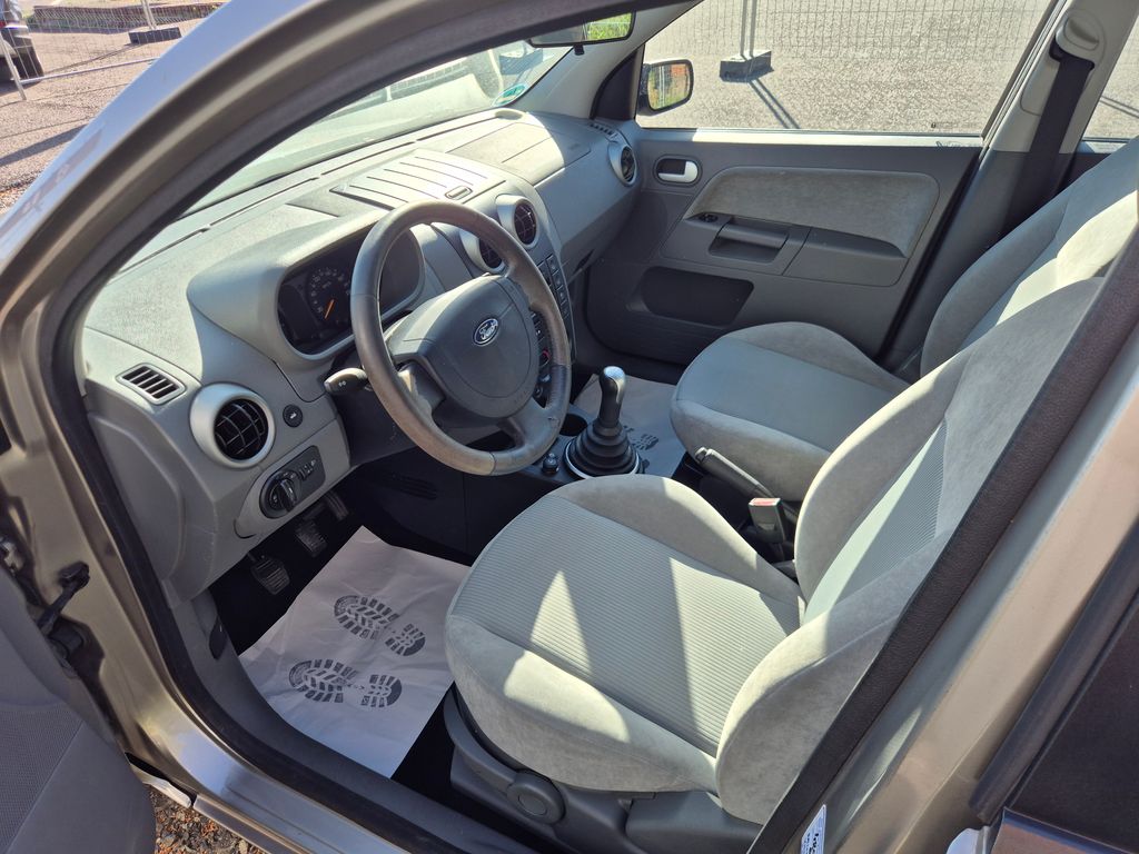 ford-fusion-1-4i-59kw-klima-krasny - 8