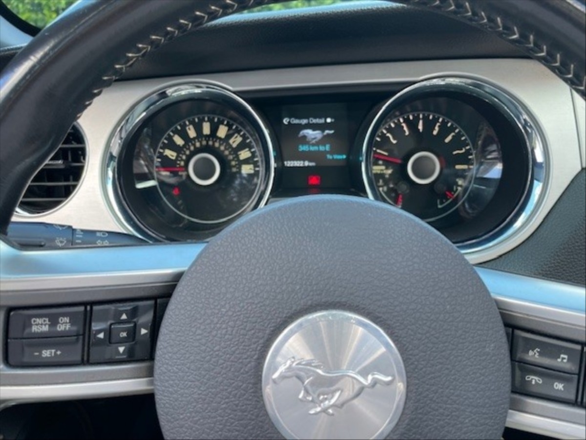 ford-mustang-3-7-v6 - 3