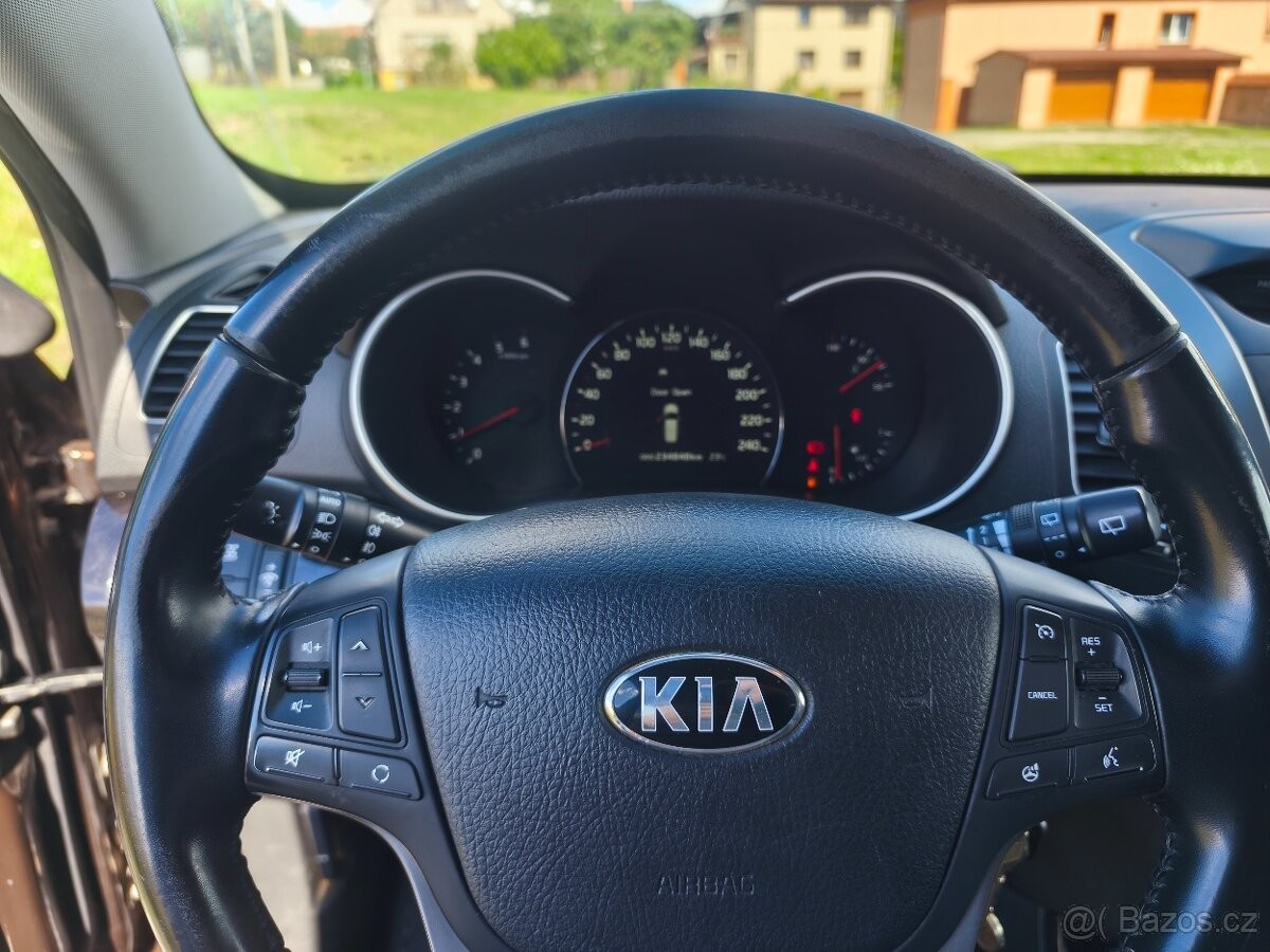 kia-sorento-2-2-crdi-145-kw-4-4 - 8