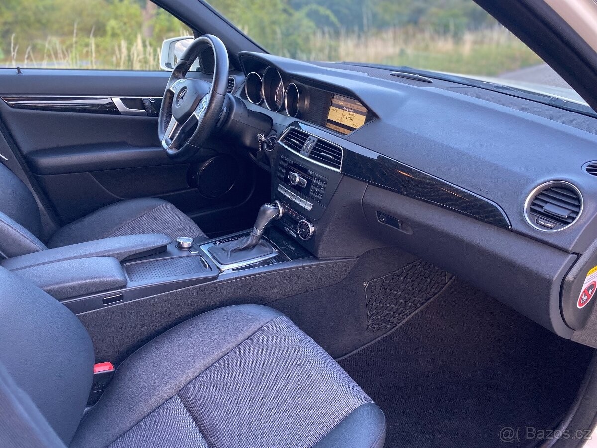 mercedes-benz-tridy-c-2-5-250-cdi-amg-paket-2011 - 3