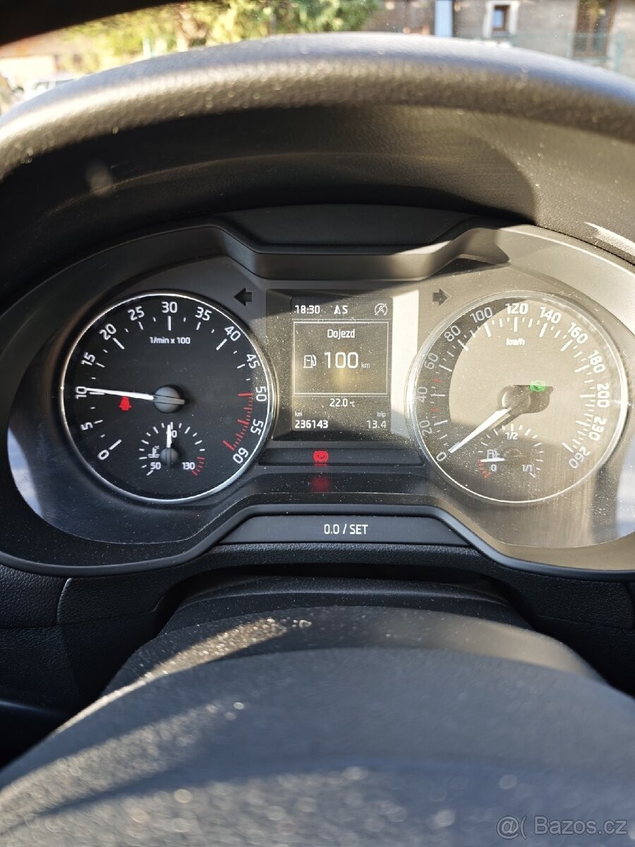 skoda-octavia-1-6-tdi-81-kw-dsg - 5