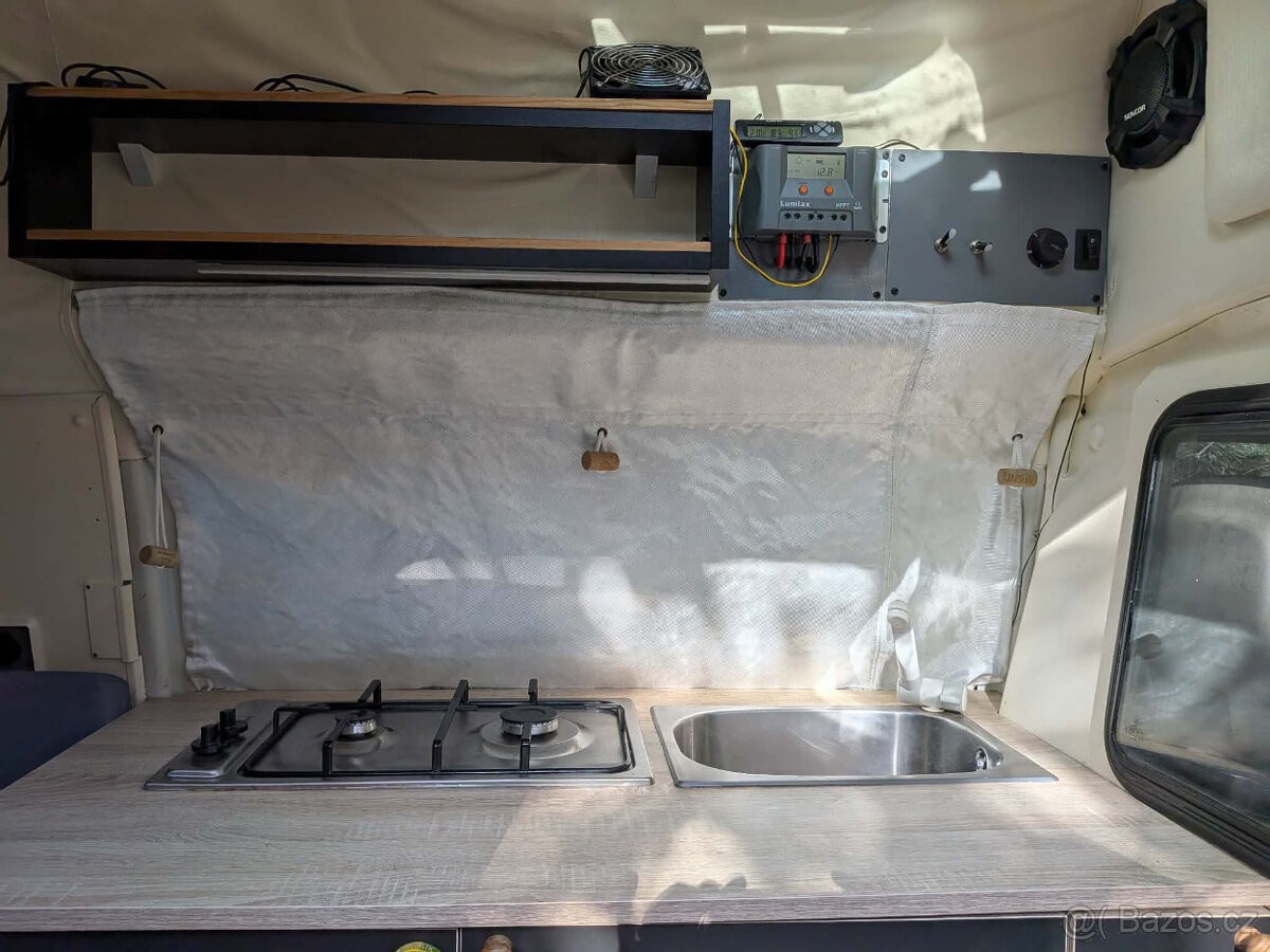 volkswagen-transporter-2-5-4-4-obytna-verze-uzaverka - 6