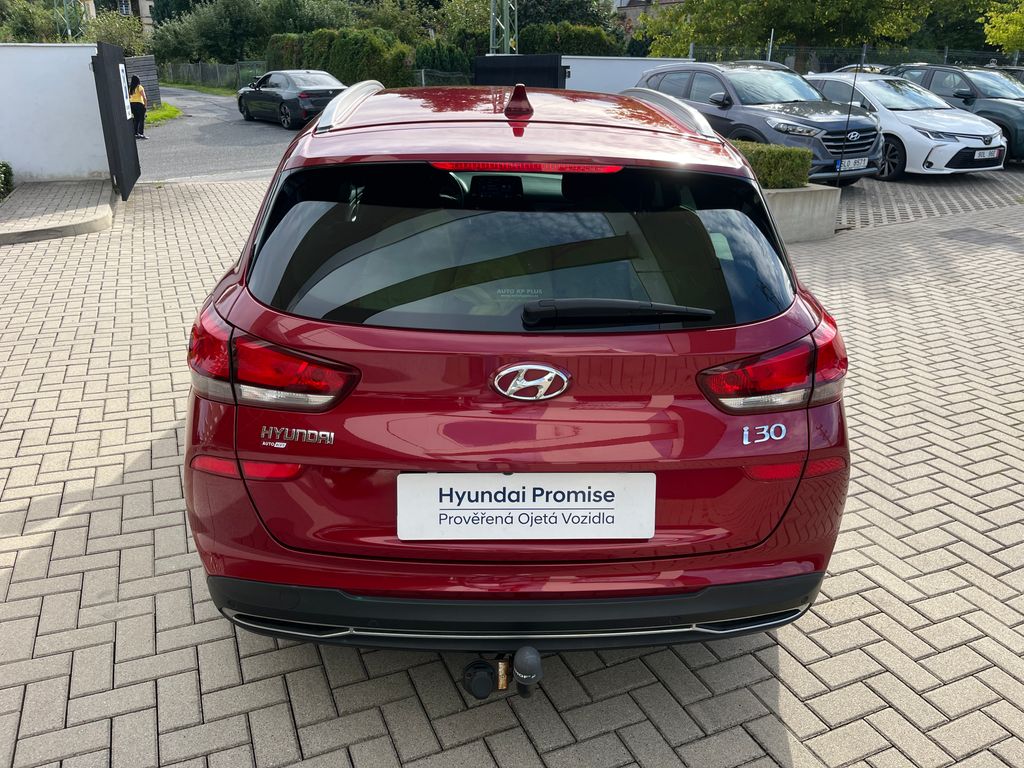 hyundai-i30-1-5i-110k-comfort-climate-tz - 4
