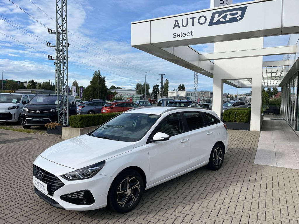 Hyundai i30 1.5 CVVT 110k Family Comfort