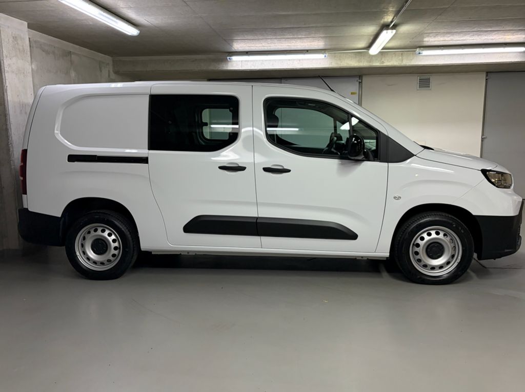 toyota-proace-city-1-5-d-4d-crew-cab-long-comfort - 3