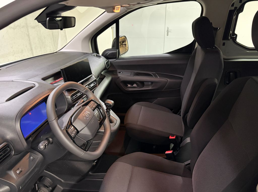 toyota-proace-city-1-5-d-4d-crew-cab-long-comfort - 8