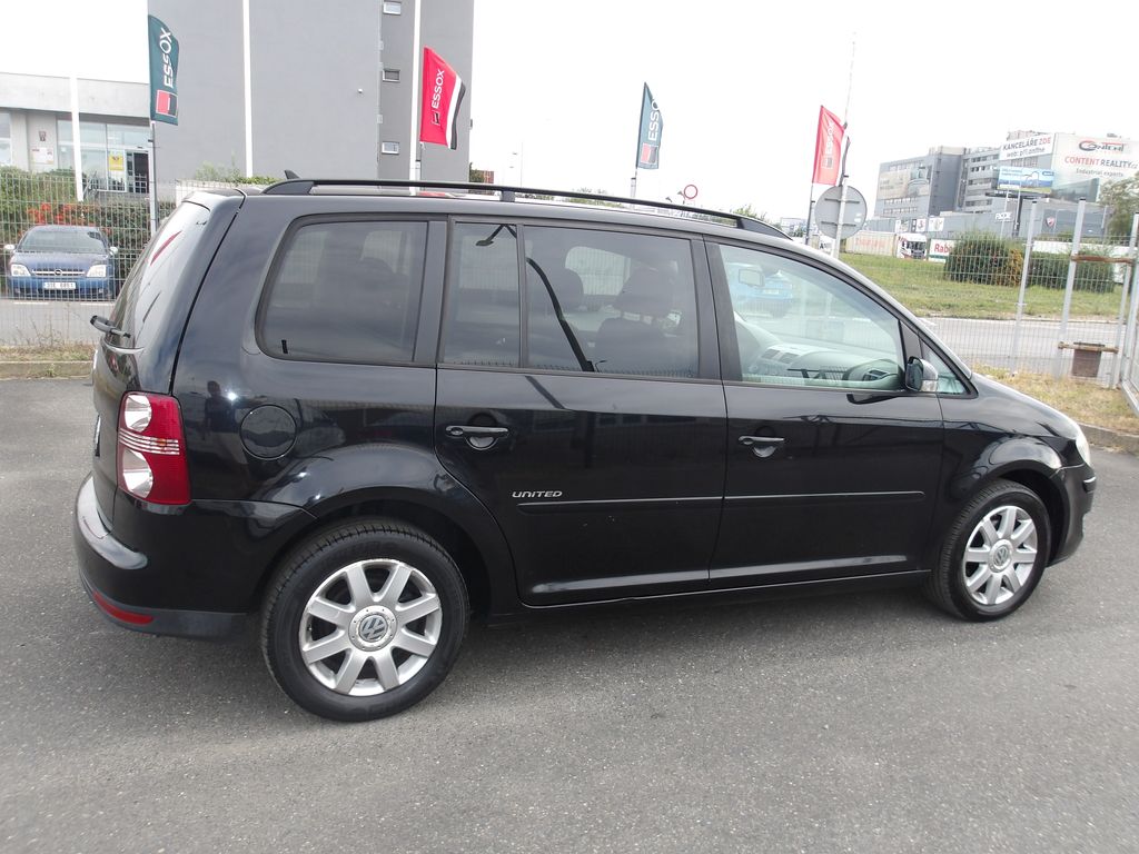 volkswagen-touran-1-6i-75kw-krasavec - 6