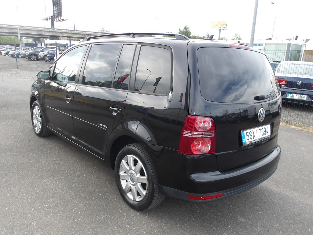volkswagen-touran-1-6i-75kw-krasavec - 8