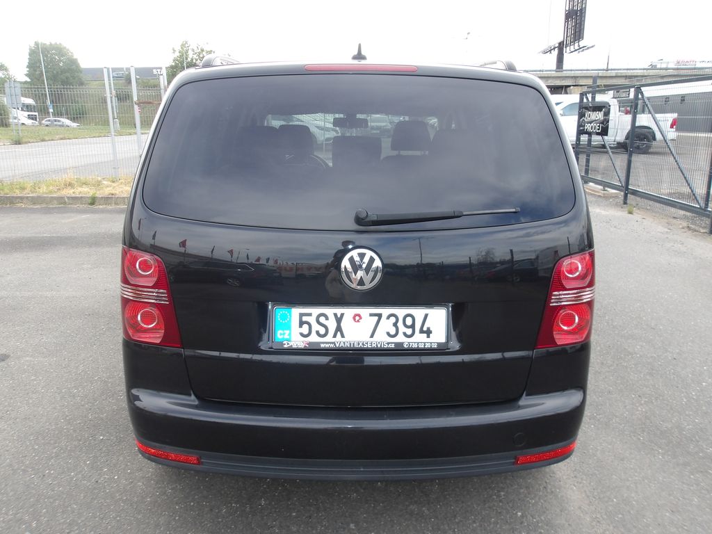 volkswagen-touran-1-6i-75kw-krasavec - 9
