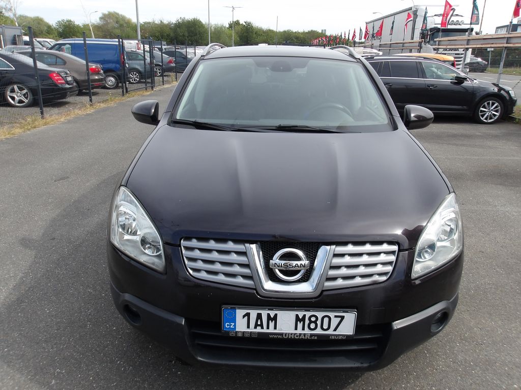 nissan-qashqai-2-0i-104kw-automat - 1