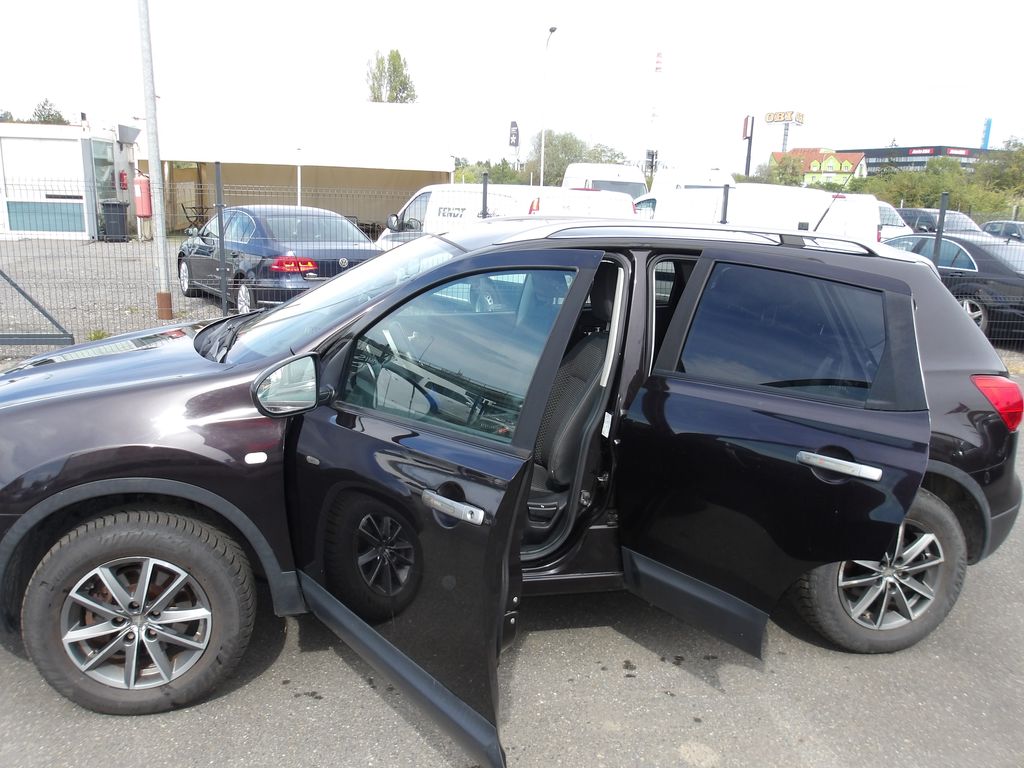 nissan-qashqai-2-0i-104kw-automat - 6