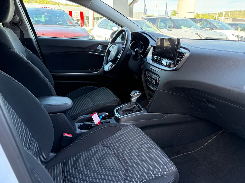 kia-ceed-1-5-t-gdi-7dct-exclusive-sw - 6