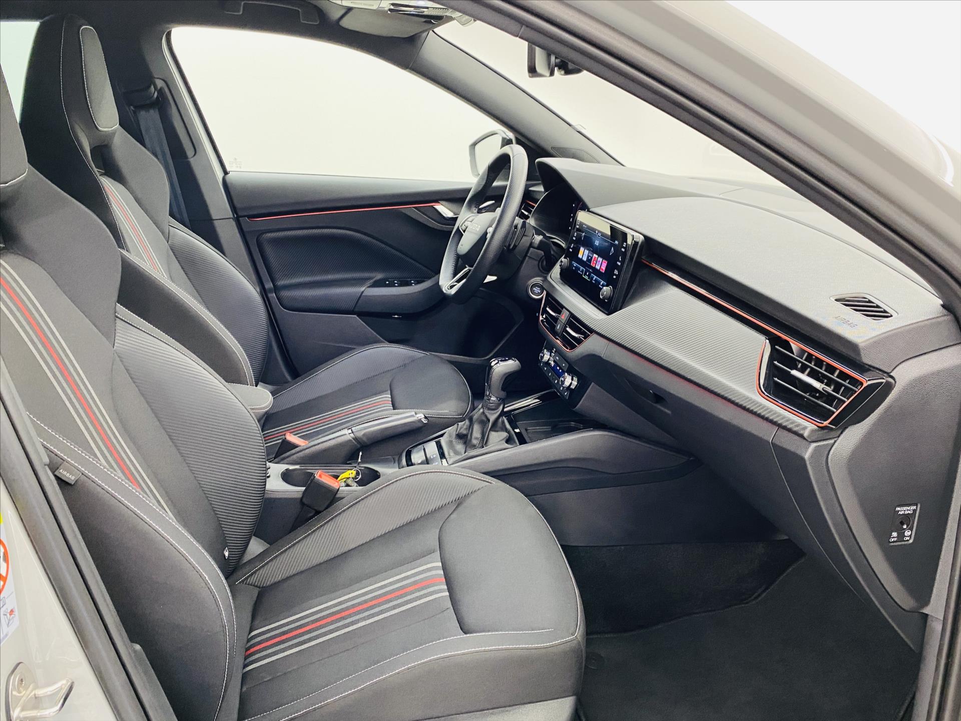 skoda-scala-1-0-tsi-85kw-dsg-monte-carlo - 7