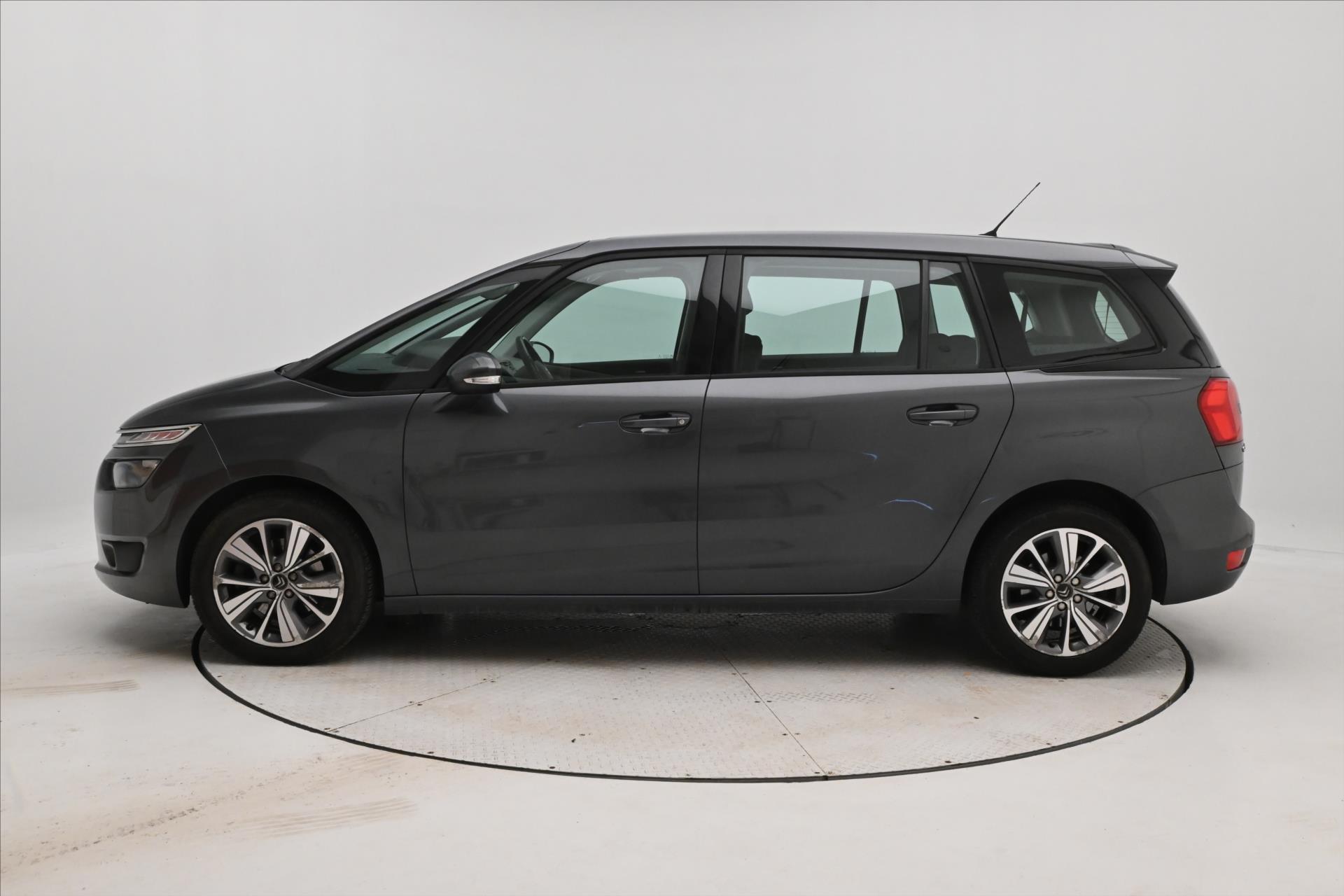 citroen-grand-c4-picasso-2-0-hdi-110-kw-7-mist-manual-zaruka-az-5-let - 7