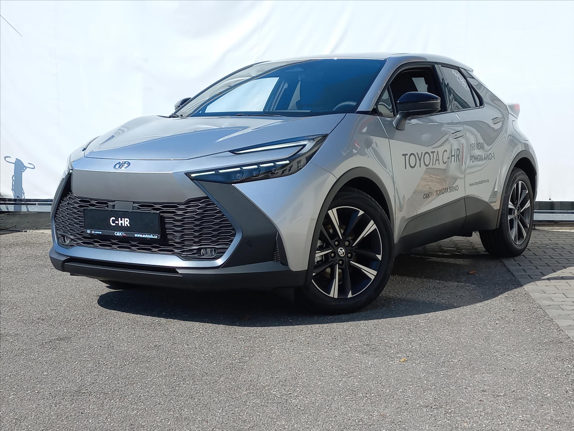Toyota C-HR 1,8 Hybrid e-CVT 140k  Style