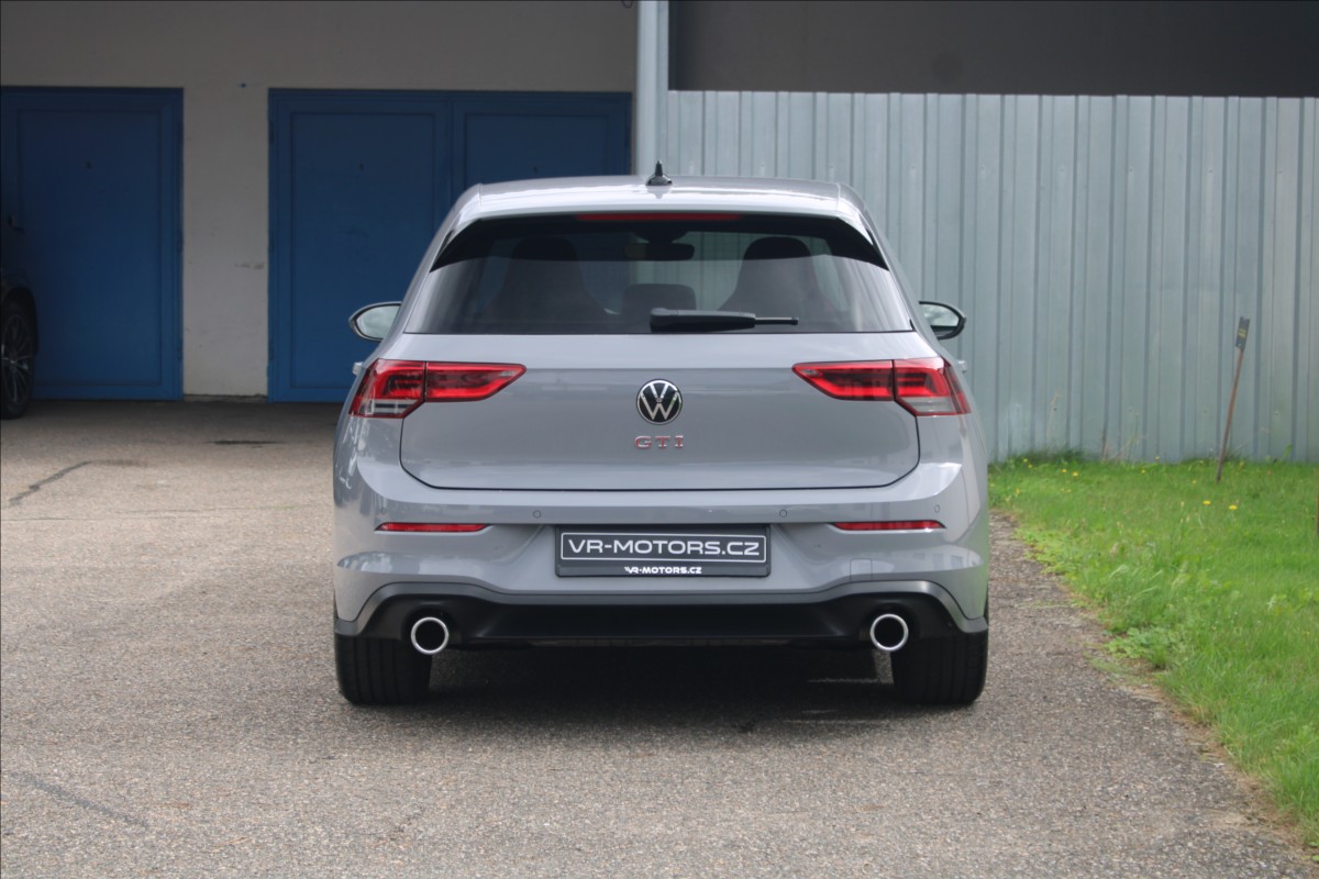 volkswagen-golf-2-0-tsi-gti-dsg - 9