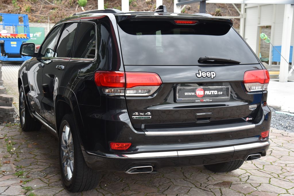 jeep-grand-cherokee-3-0-crdi-184-kw-summit - 7