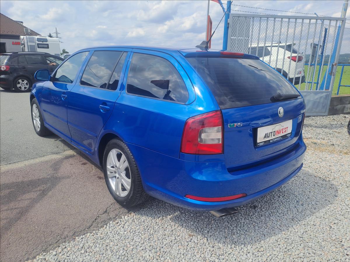 skoda-octavia-2-0-tdi-rs-dsg - 3