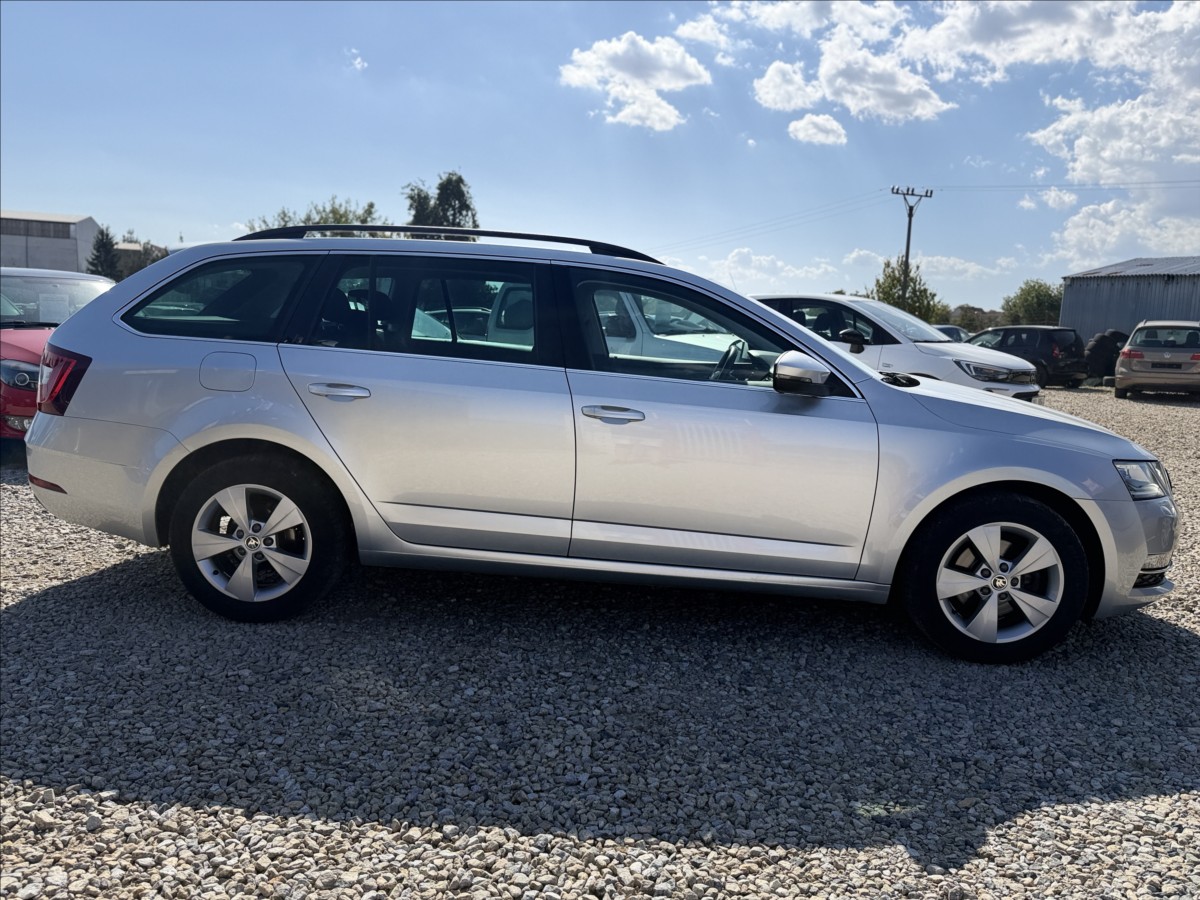 skoda-octavia-1-4-tsi-110kw-tazne-bi-xenon - 3
