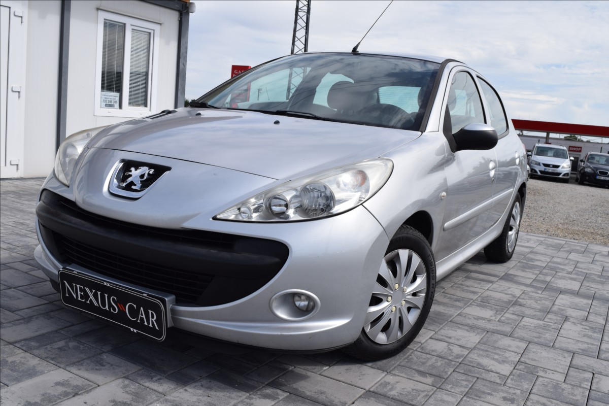 Peugeot 206 1,4 D 50KW NOVÁ STK