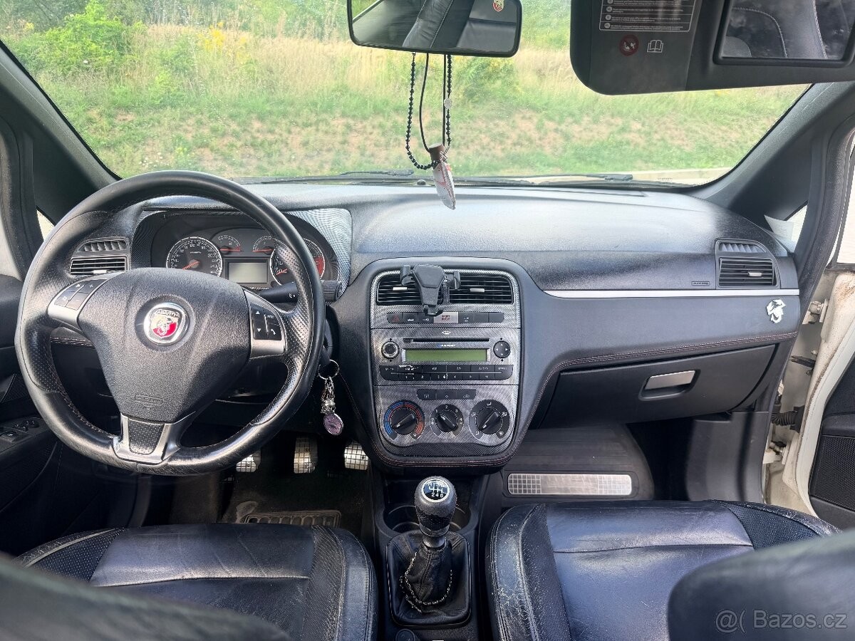 fiat-grande-punto-1-4-abarth - 4
