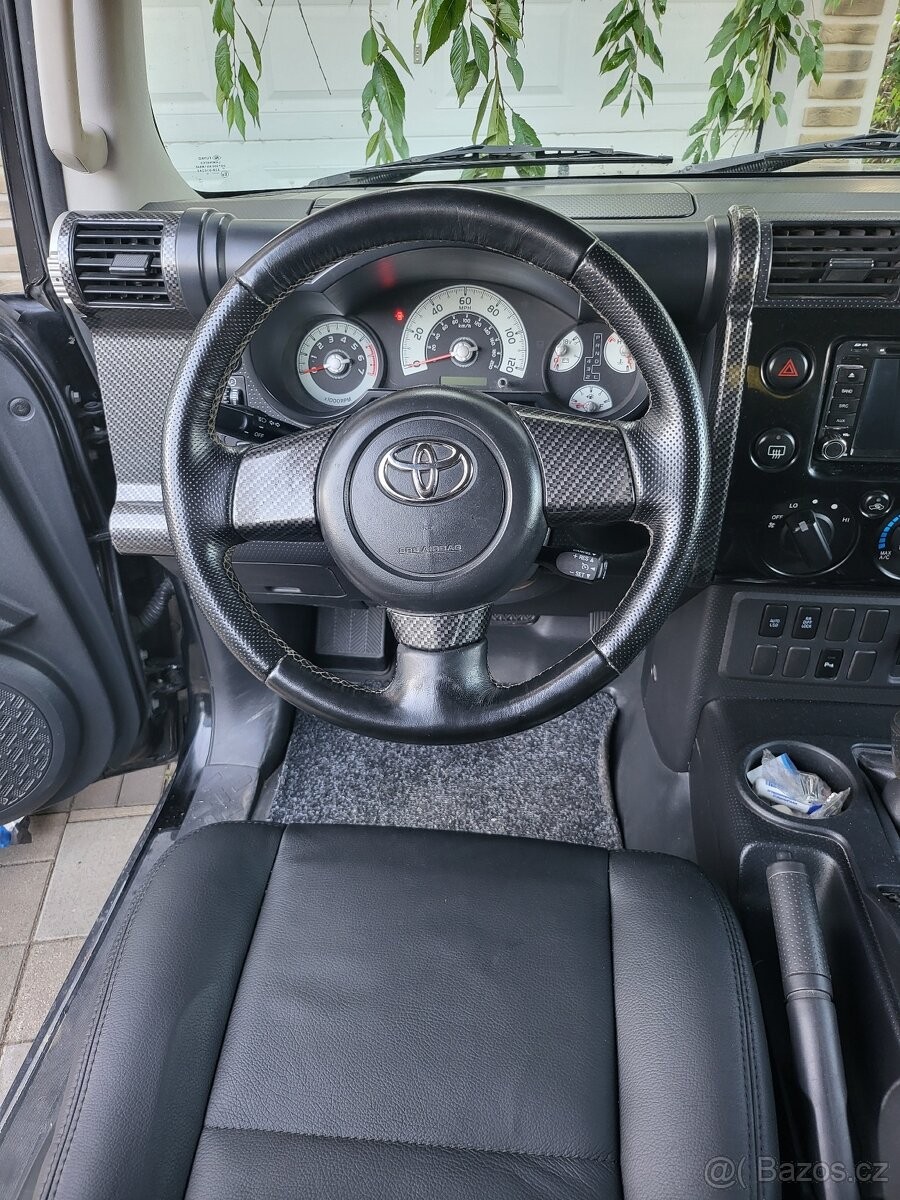 toyota-fj-4-0-cruiser - 2