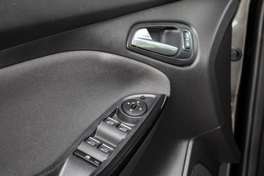 ford-focus - 9
