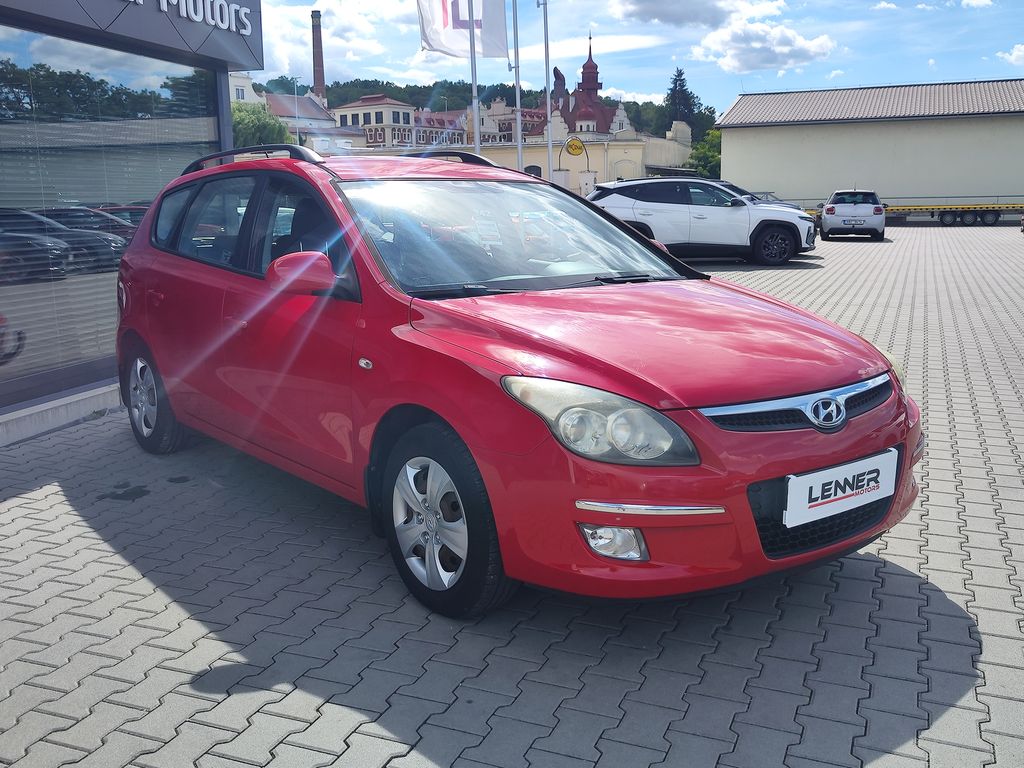 hyundai-i30-1-6-cvvt-92kw-made-in-czech - 2