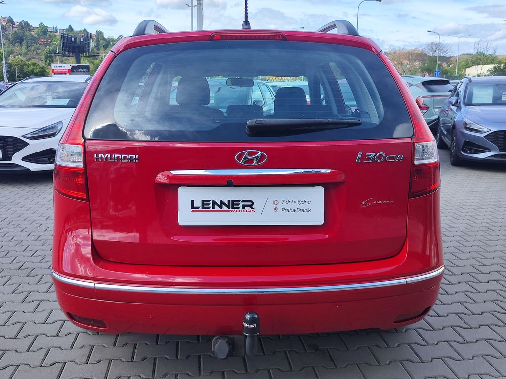 hyundai-i30-1-6-cvvt-92kw-made-in-czech - 5