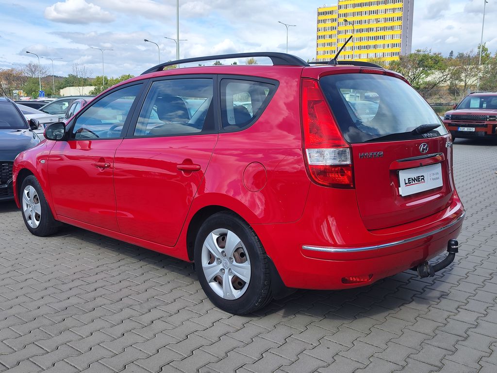 hyundai-i30-1-6-cvvt-92kw-made-in-czech - 6