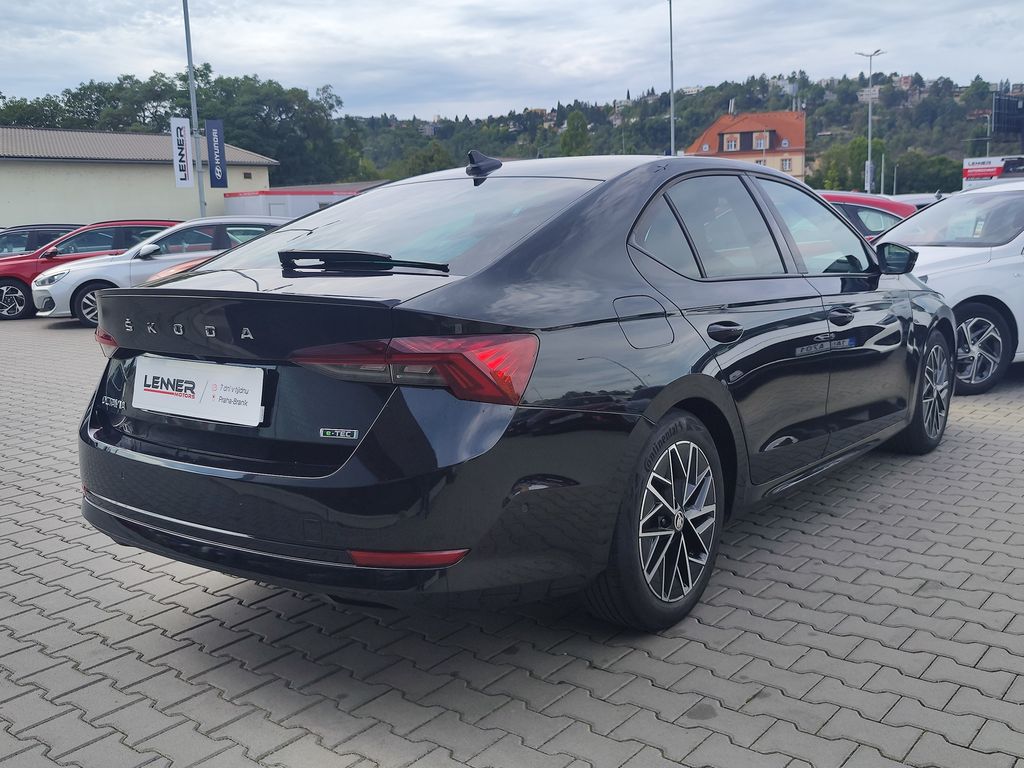 skoda-octavia-1-5-tsi-110kw-e-tec-style-dsg - 4