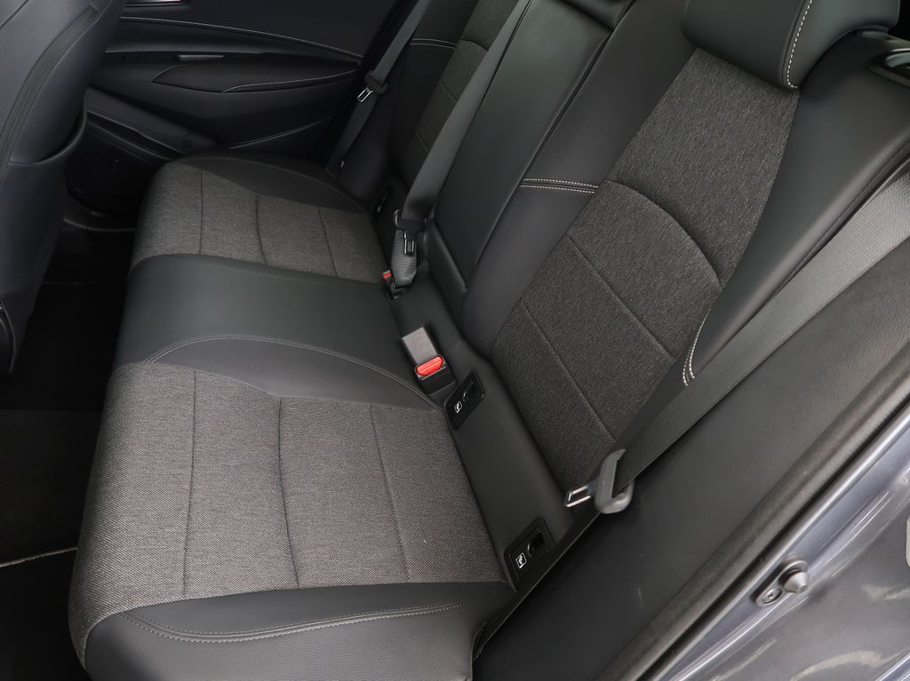 toyota-corolla-1-8-hybrid-e-cvt-style-cz-1maj - 9