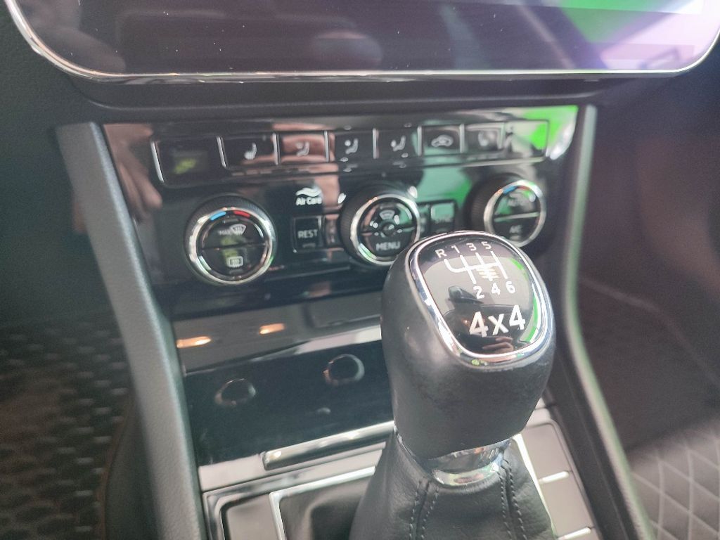 skoda-superb-2-0tdi-110kw-4x4-man-dph - 7