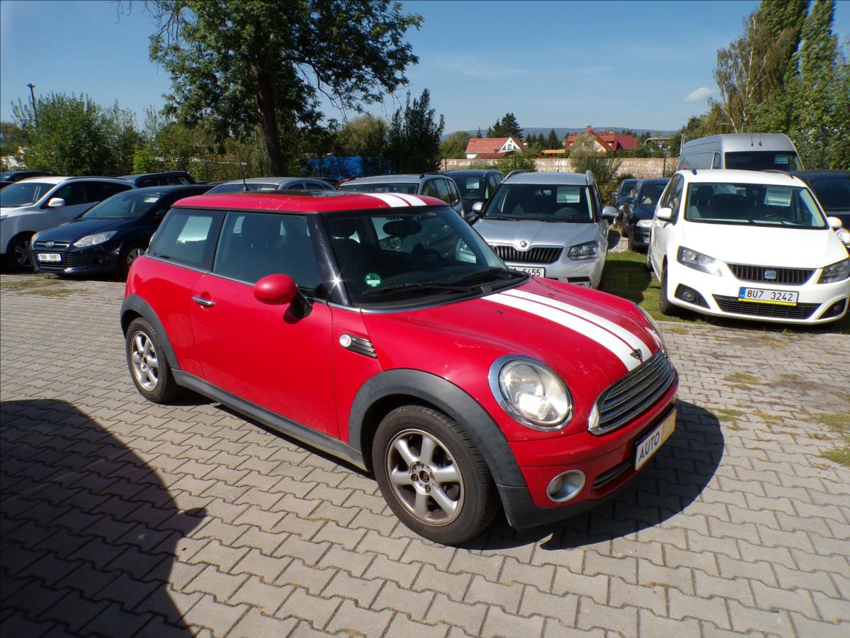 Mini One 1,4 i  KLIMATIZACE