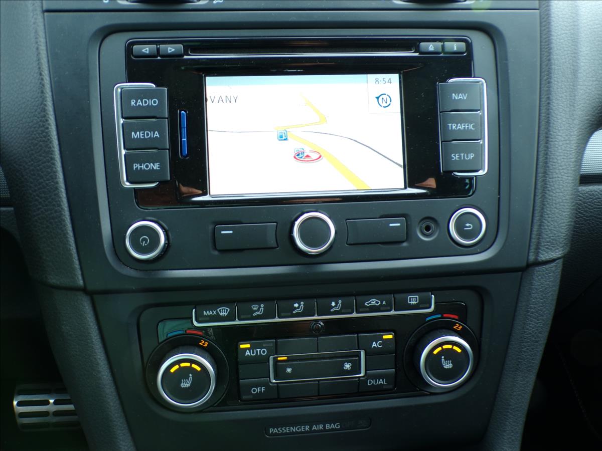 volkswagen-golf-variant-1-2-tsi-automat - 8