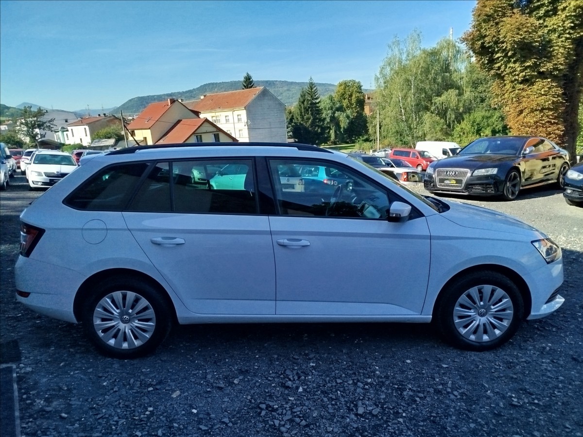 skoda-fabia-1-0-tsi-81kw-automat-navigace - 6