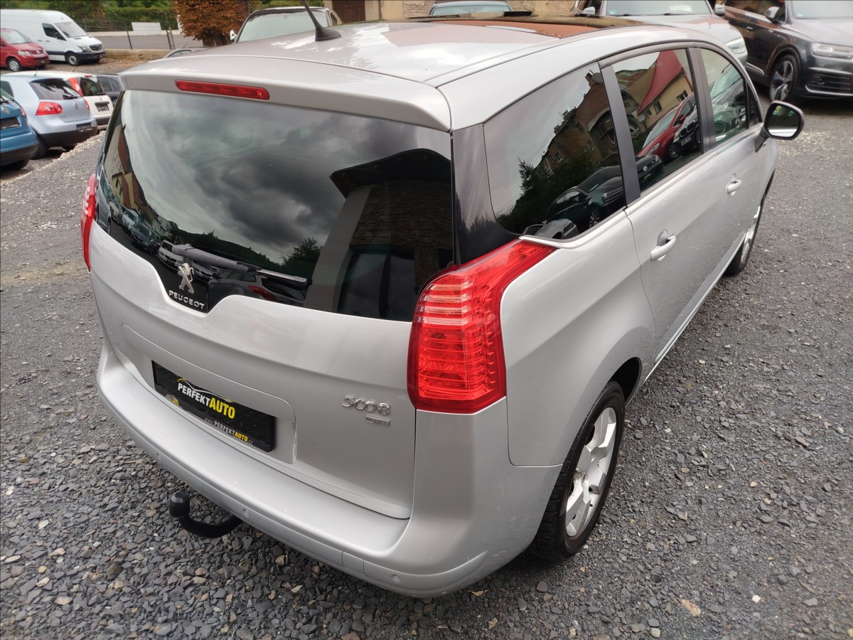 peugeot-5008-1-6-hdi-84-kw-automat-7-mist - 5