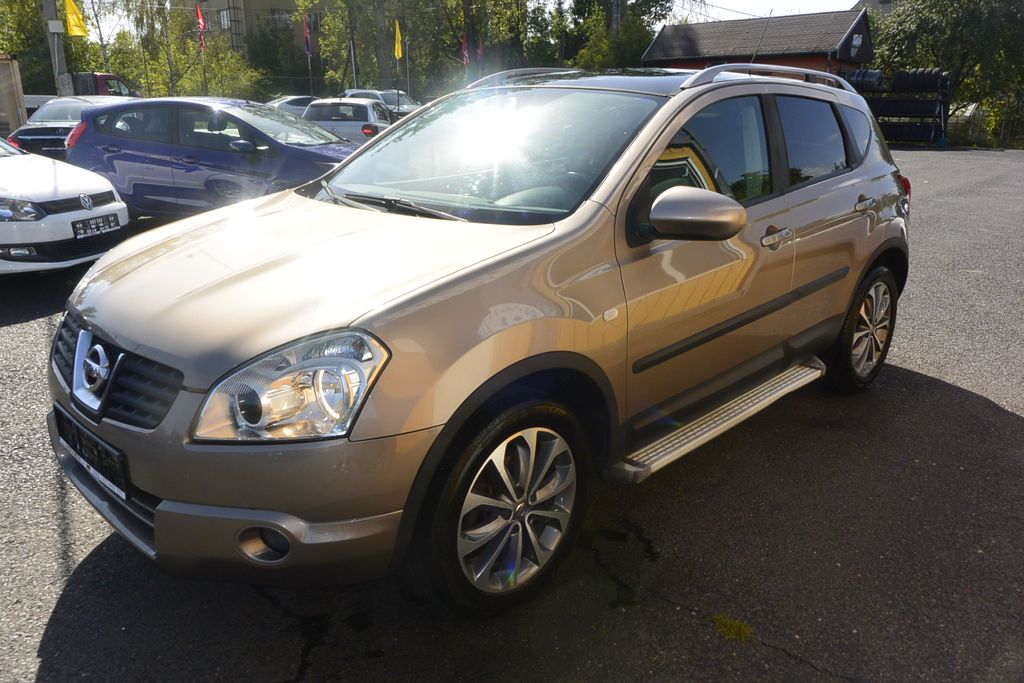 Nissan Qashqai 2.0CDTi 4WD WEBASTO * NAVI * P