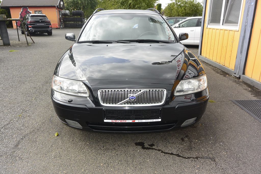 volvo-v70-2-4-d5 - 1