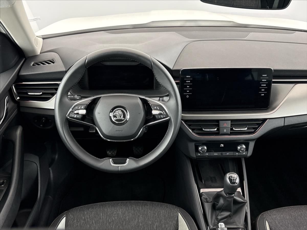 skoda-kamiq-1-5-tsi-style - 4
