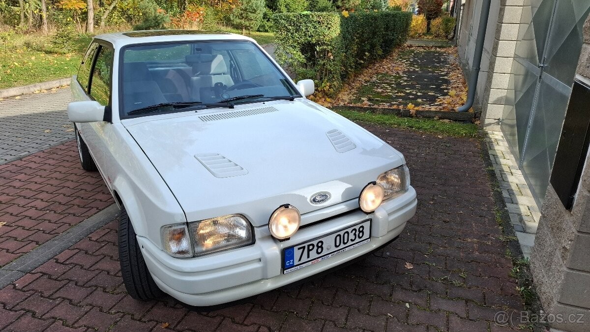 ford-escort-xr3i - 4