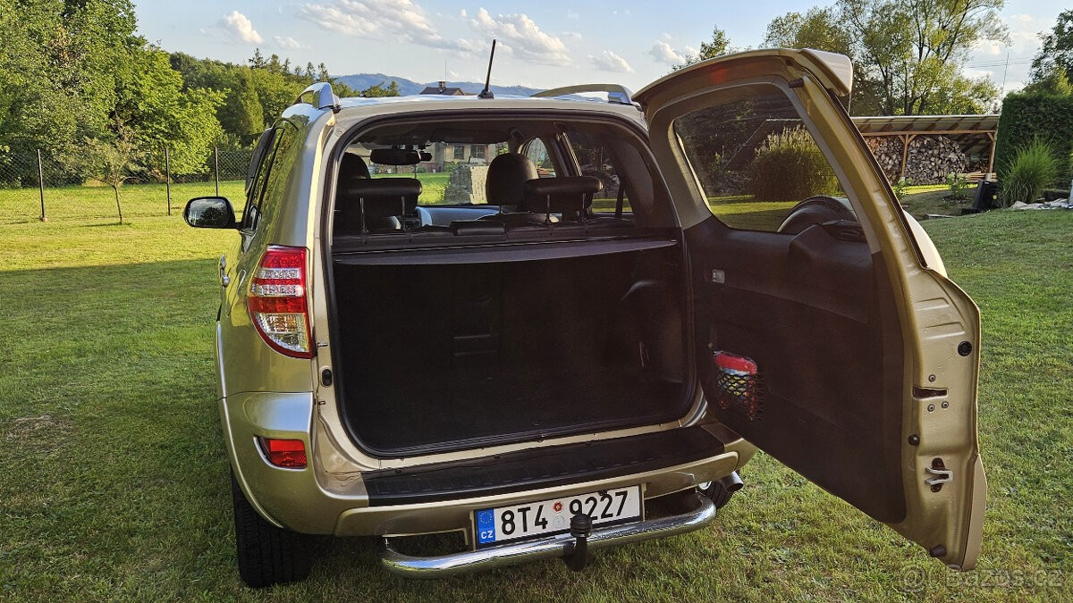 toyota-rav4-2-0-4x4-lpg-116-kw-kuze-tazne - 6