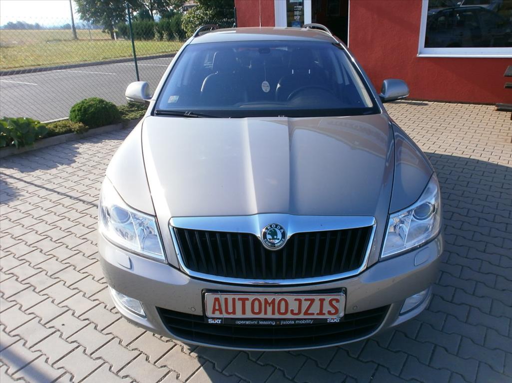 skoda-octavia-2-0-tdi-laurin-klement-nove-v-cr-ii - 2