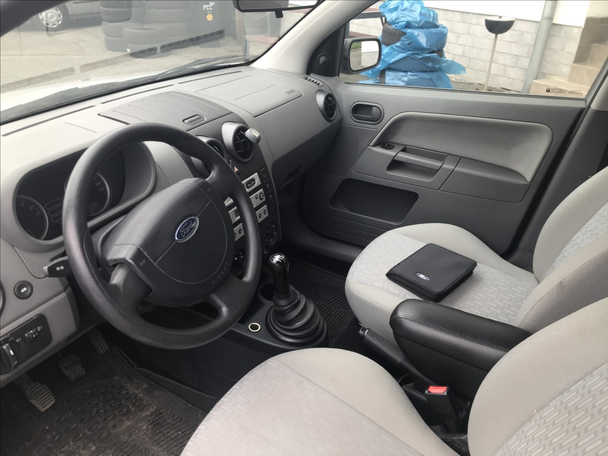 ford-fusion-1-6-i-74kw - 6