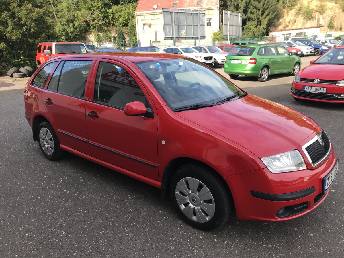 skoda-fabia-1-2-12v-combi-47kw-top-top-top - 3